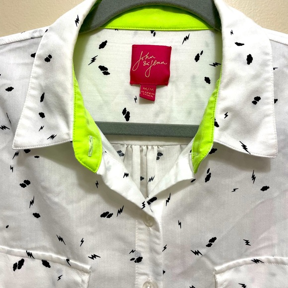 John & Jenn Tie Front Blouse - Picture 2 of 2